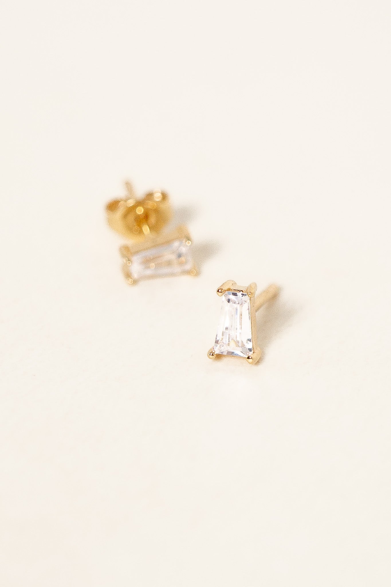 puce-polina-plaque-or