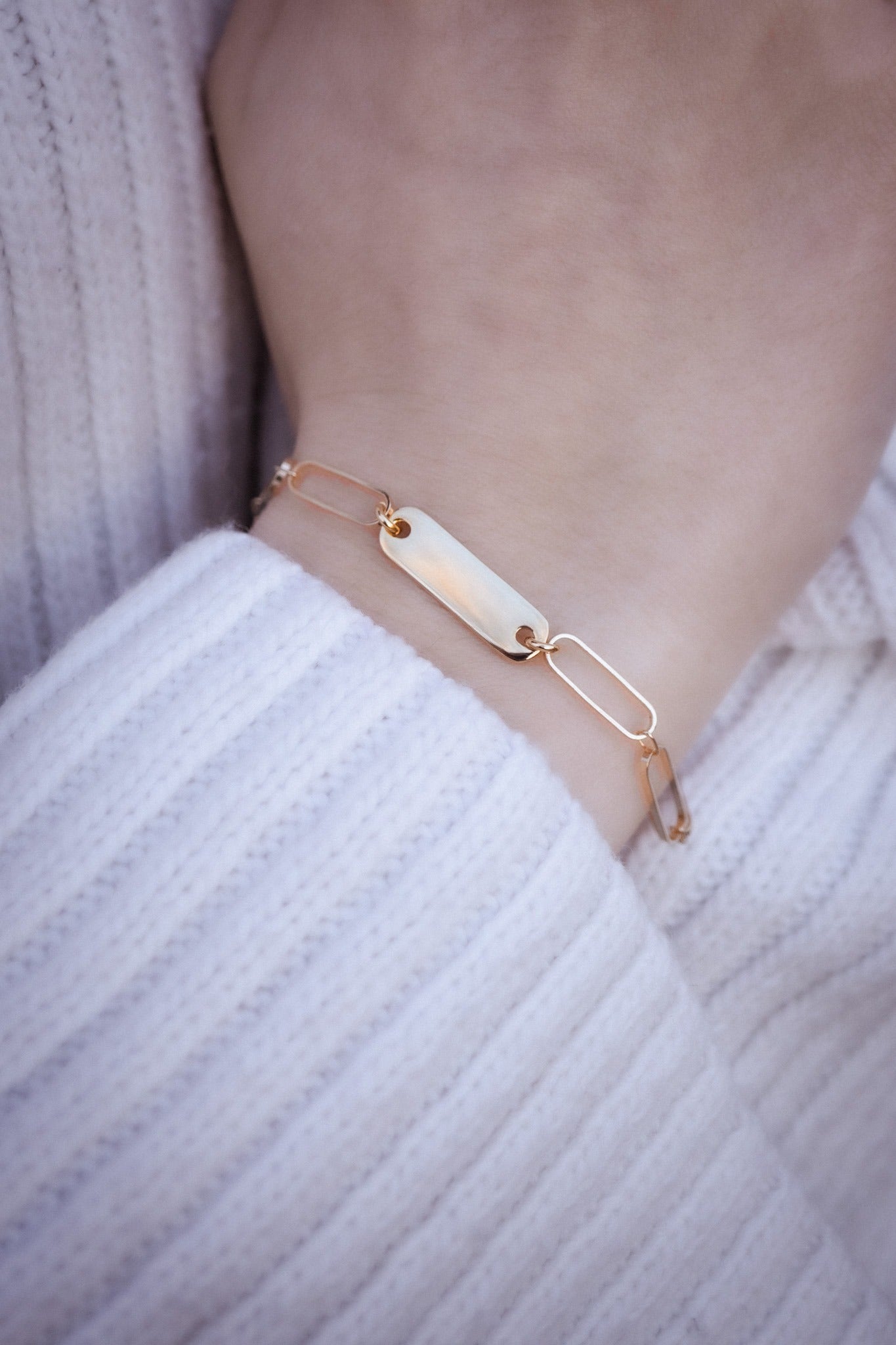 bracelet-dorée-gravure