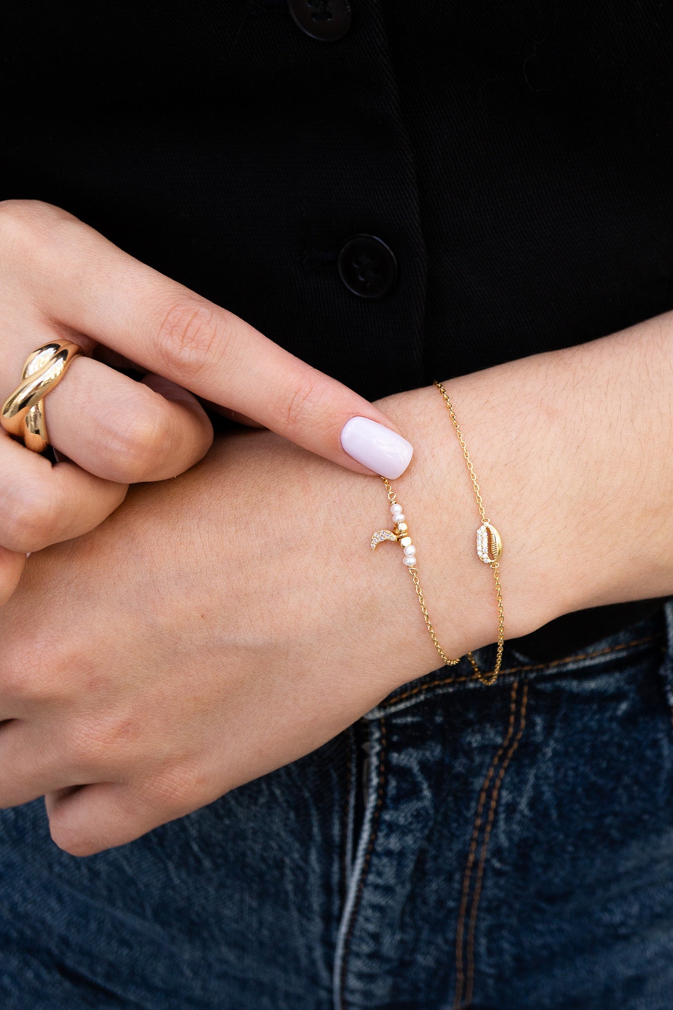 bracelet-mini-moon-cauri-plaque-or