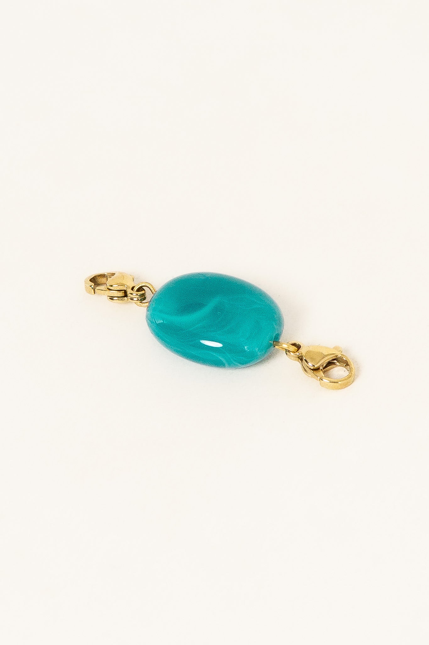 pierre-eclat-bleu-lagon