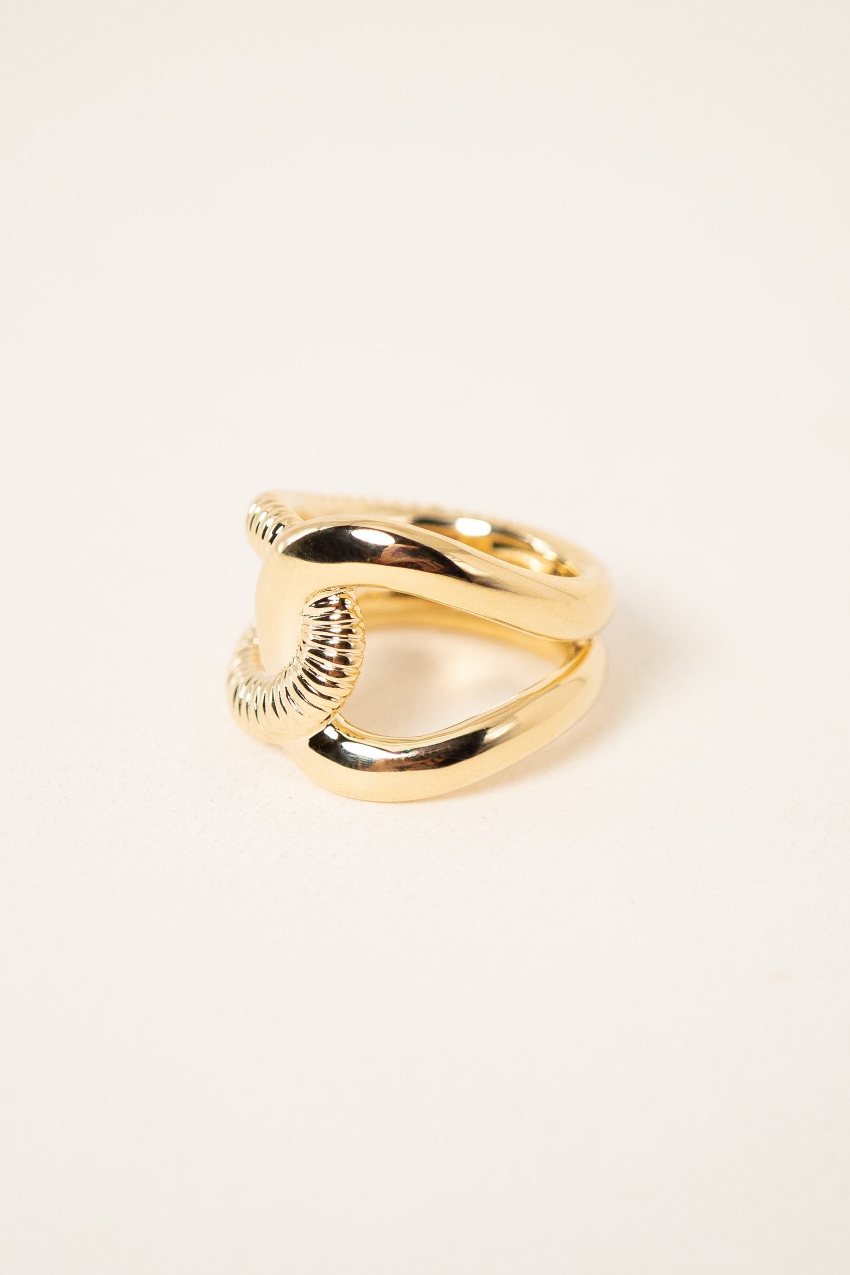 bague-selma-bi-texture-plaque-or