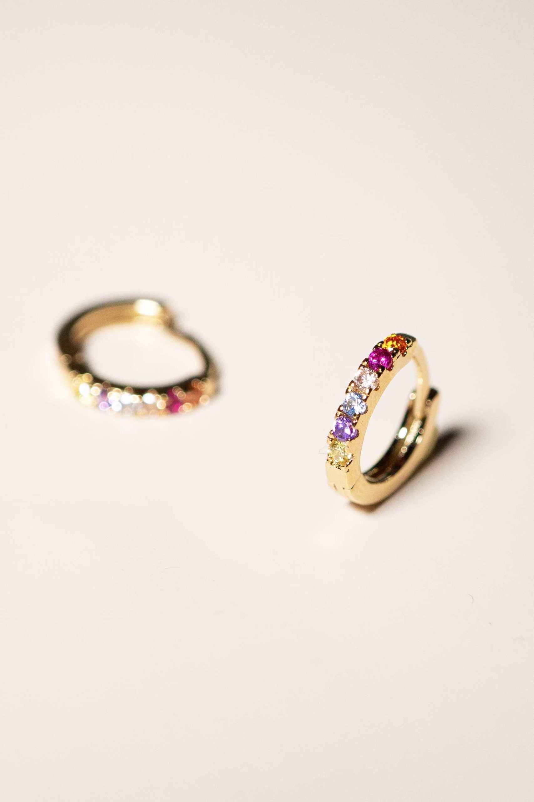 bijoux-minis-creoles-plaque-or