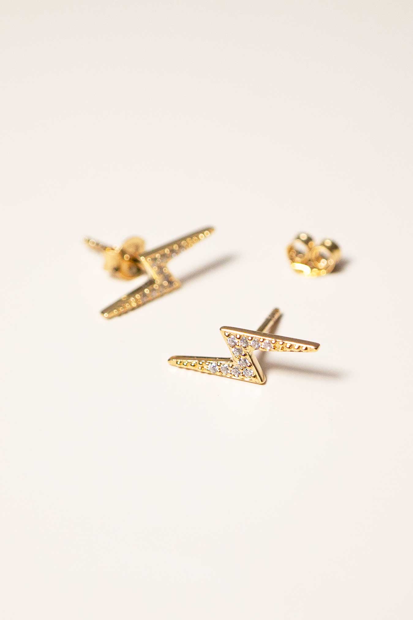 bijoux-plaque-or-boucle-oreille