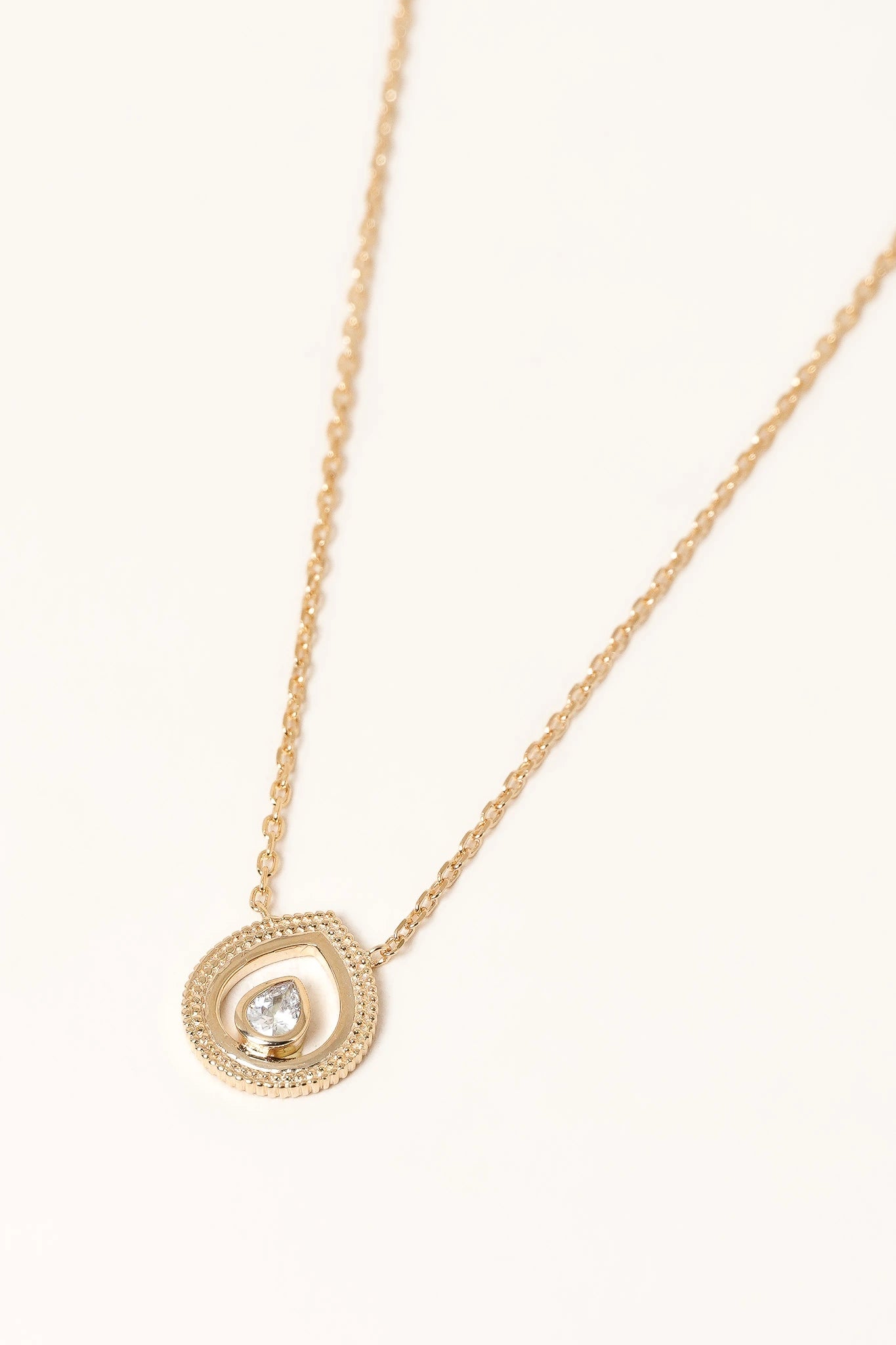 Collier Ada