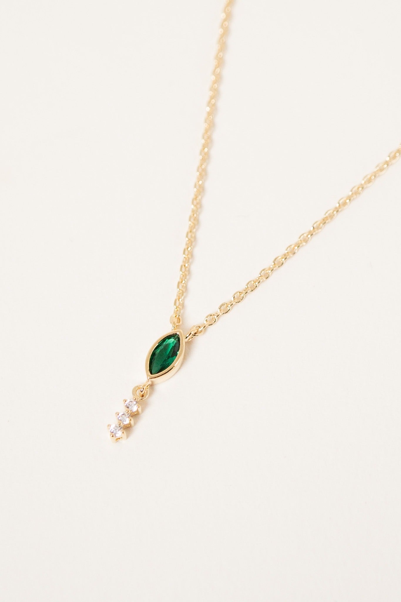 collier-veria-plaque-or