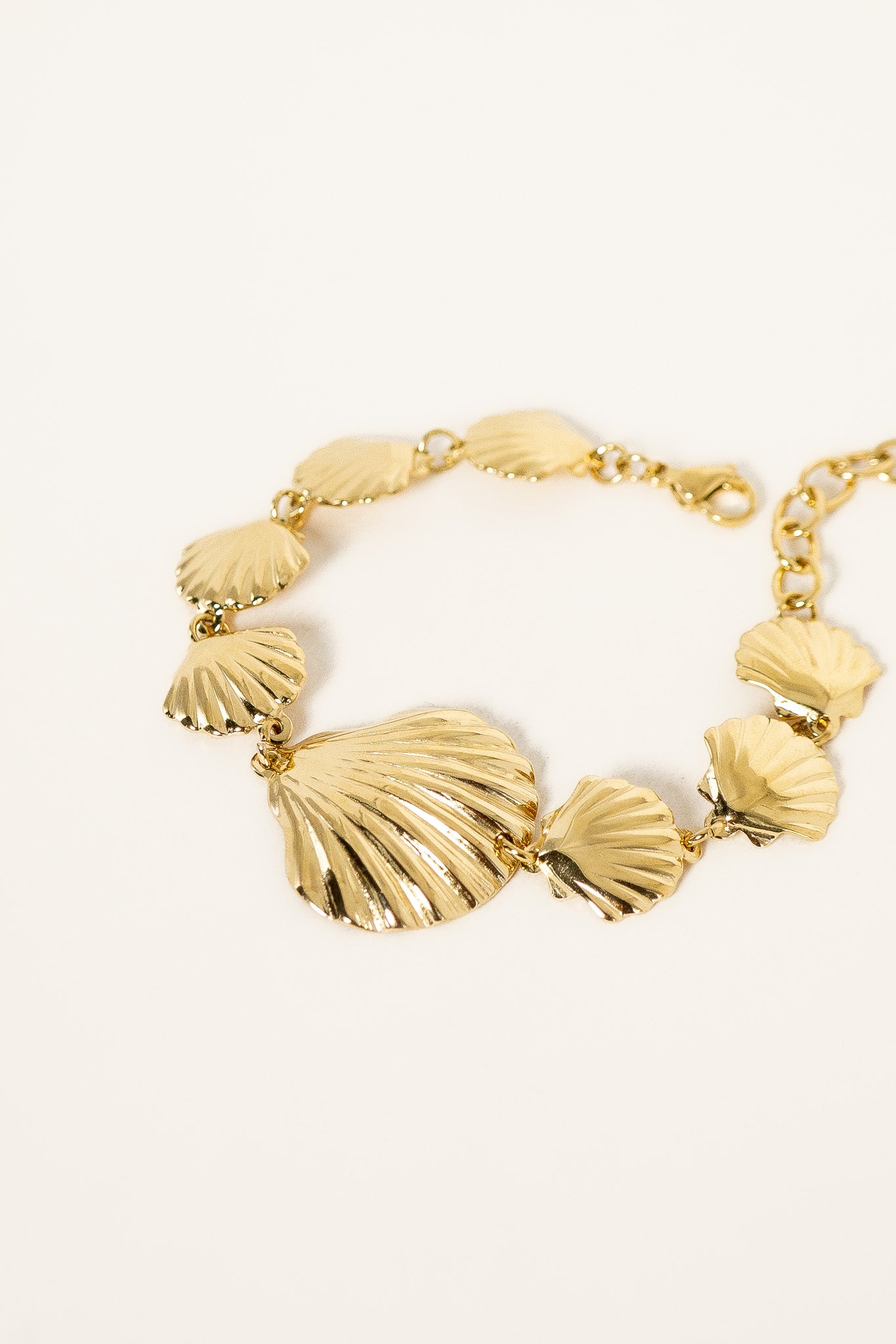 bracelet-shella-dore-acier-inoxydable