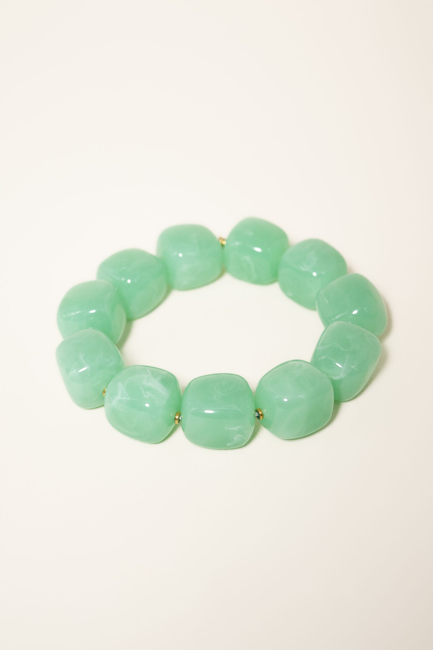 bracelet-resine-turquoise-bubble-carre