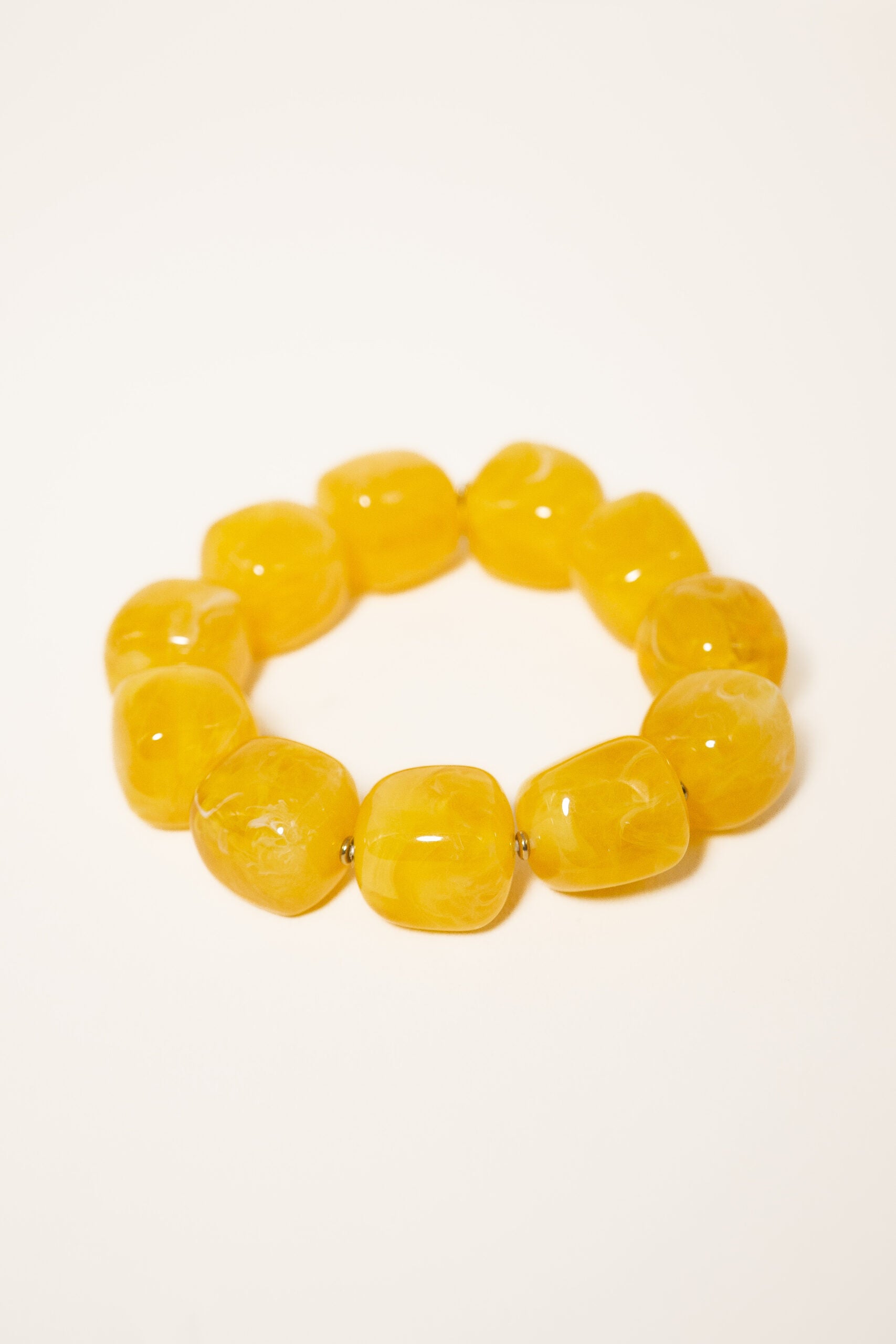 bracelet-resine-jaune-bubble-carre