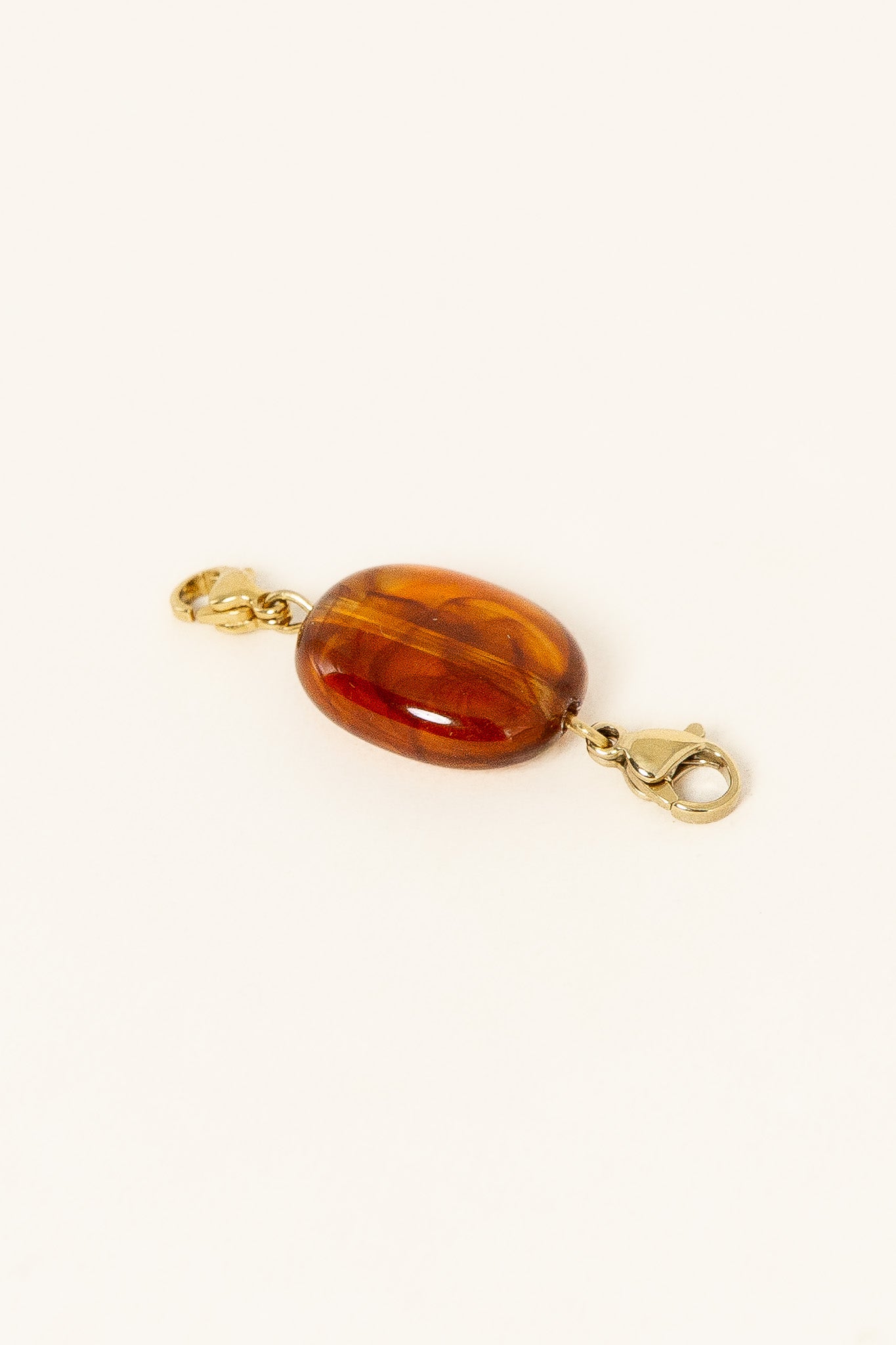 pierre-eclat-marron-ambre