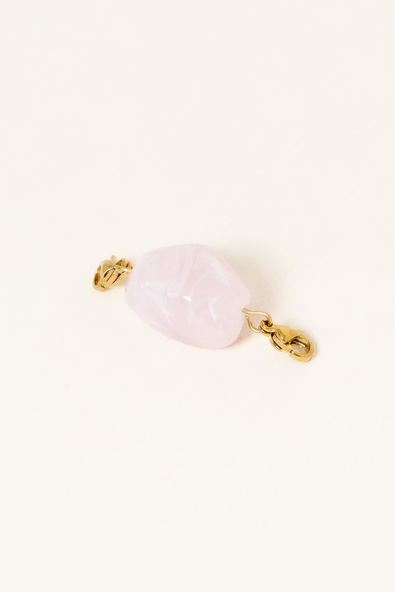 pierre-eclat-rose-nuage-irreguliere