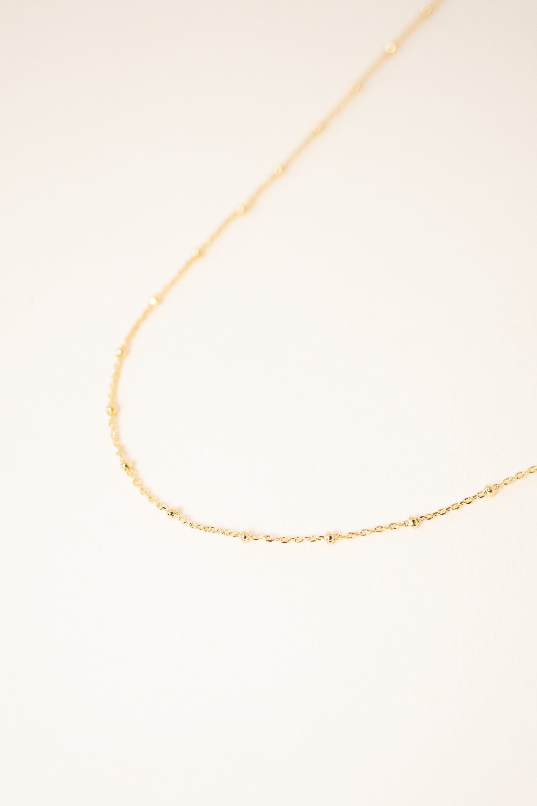 chaine-plaque-or-marlene