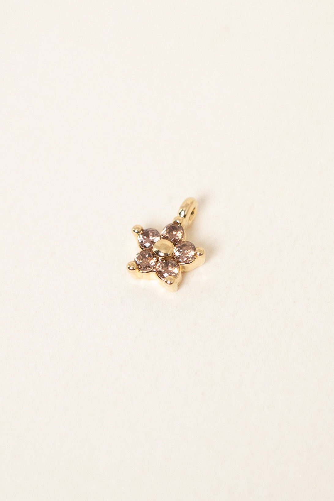 pendentif-mini-fleur-violet-plaque-or