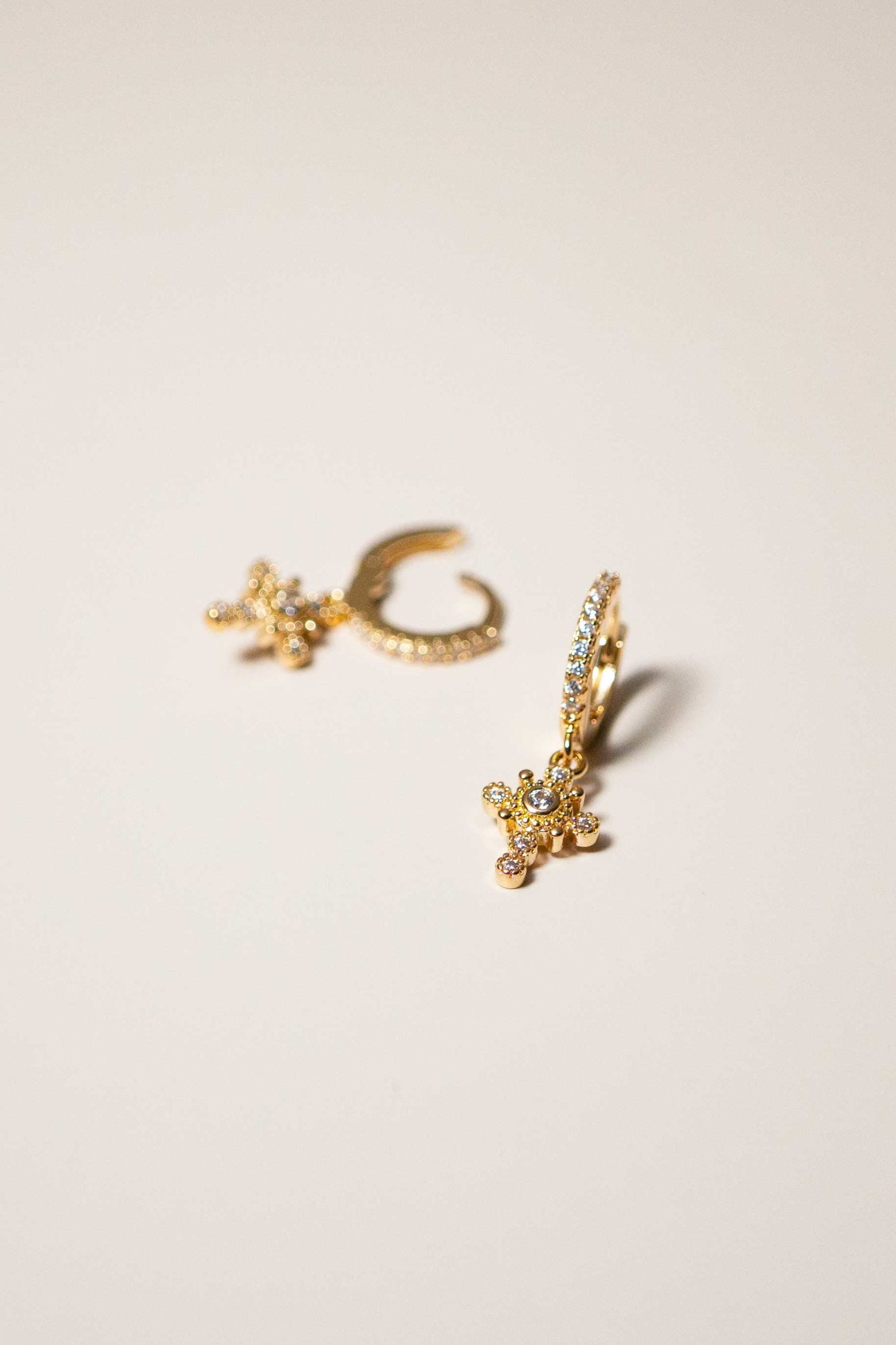 bijoux-plaque-or-boucle-oreille