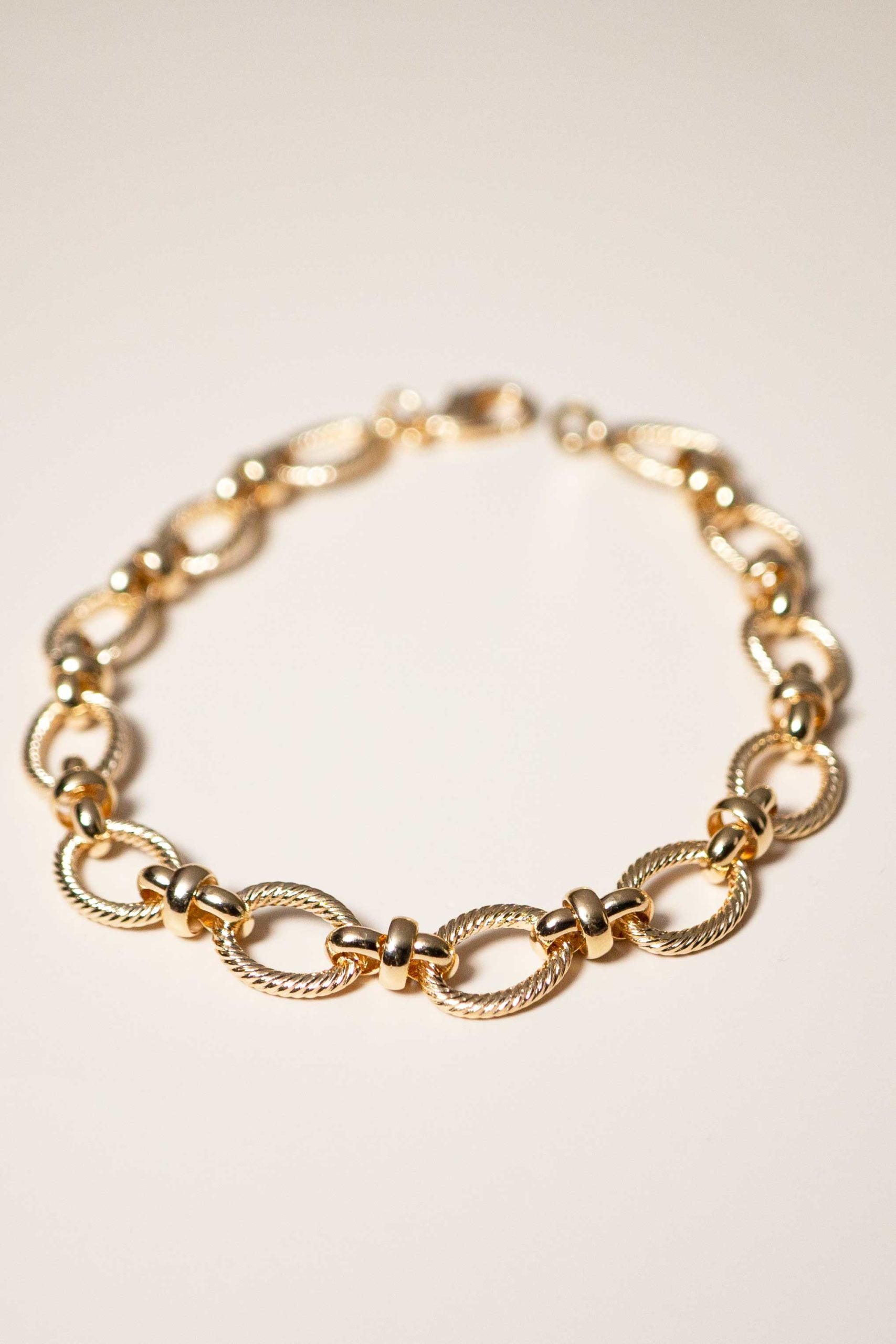 bijoux-plaque-or-bracelet