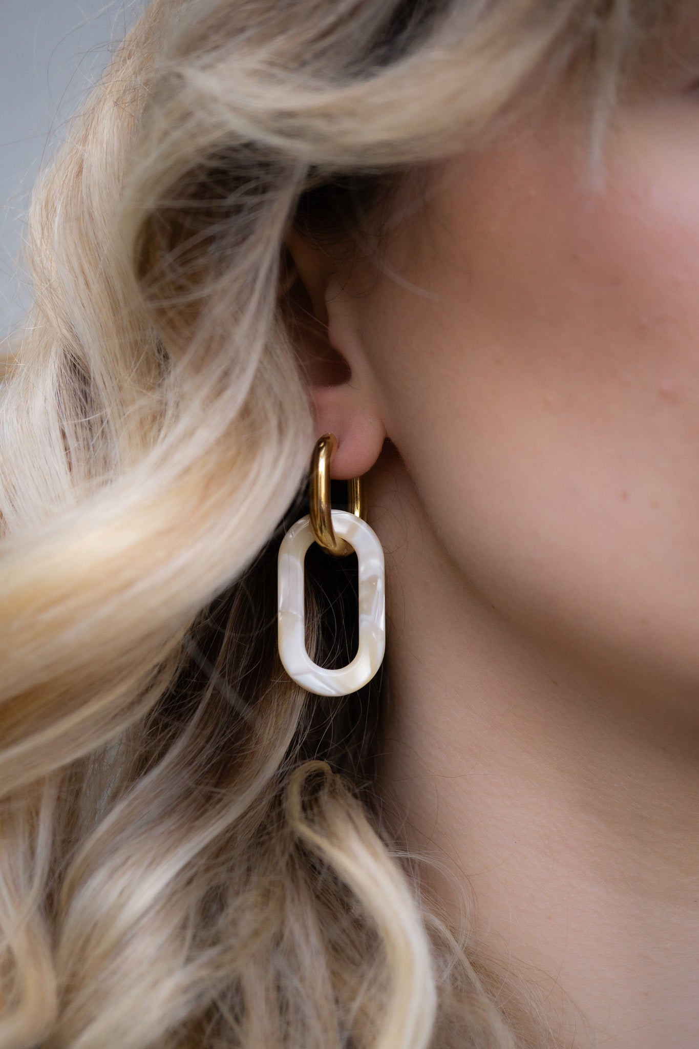 boucles-dorées-acier