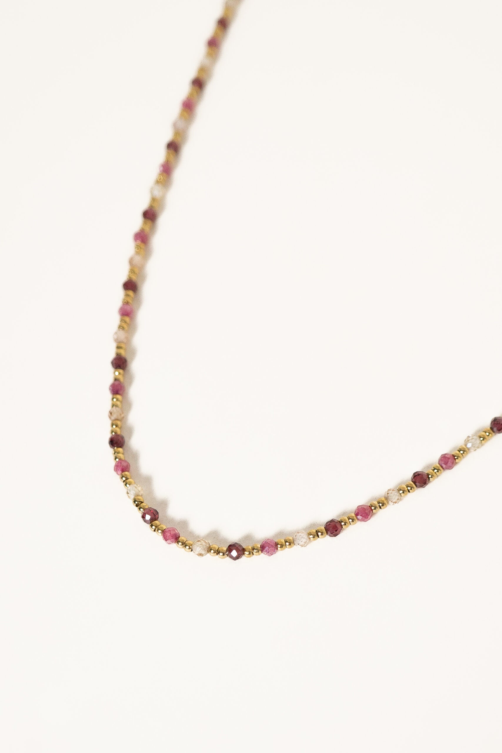 collier-emile-rose-beige-acier-inoxydable