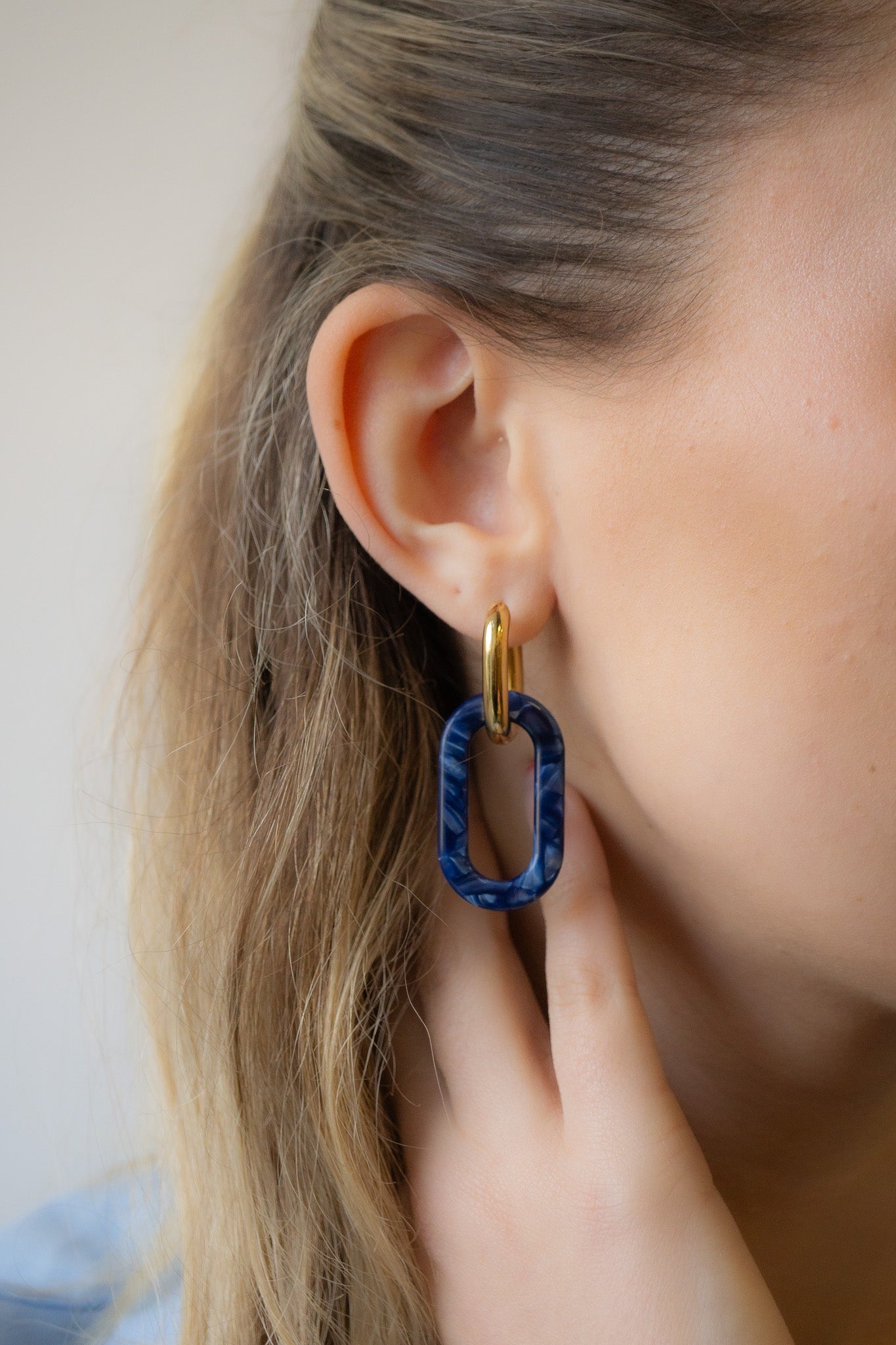 boucles-dorées-acier