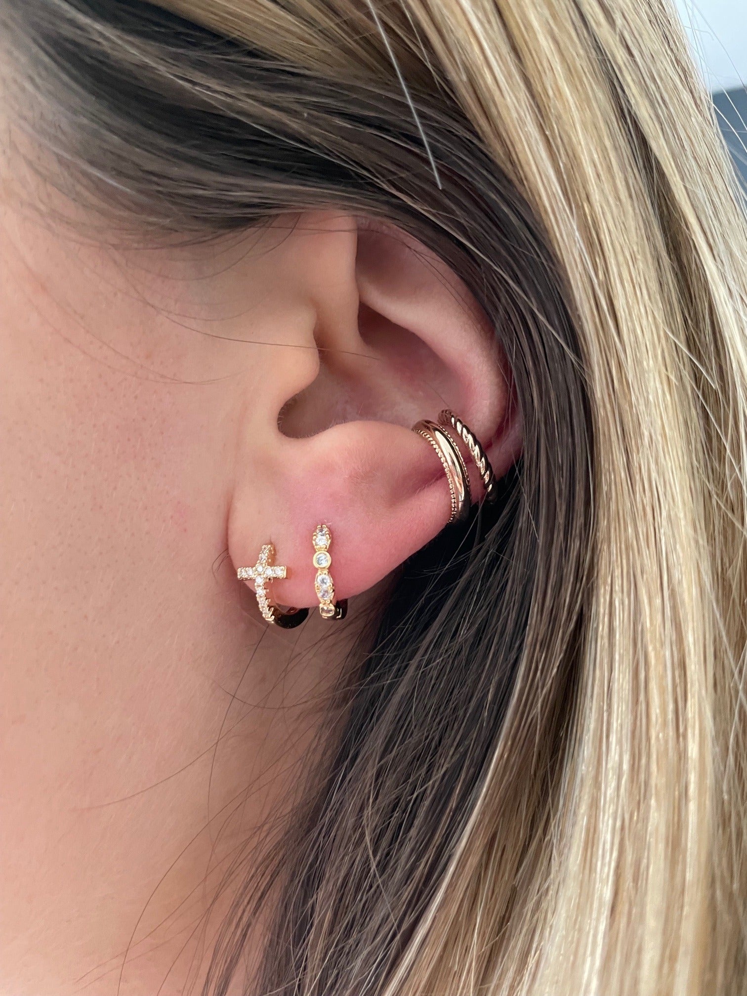 bijoux-bijou-oreille-plaque-or