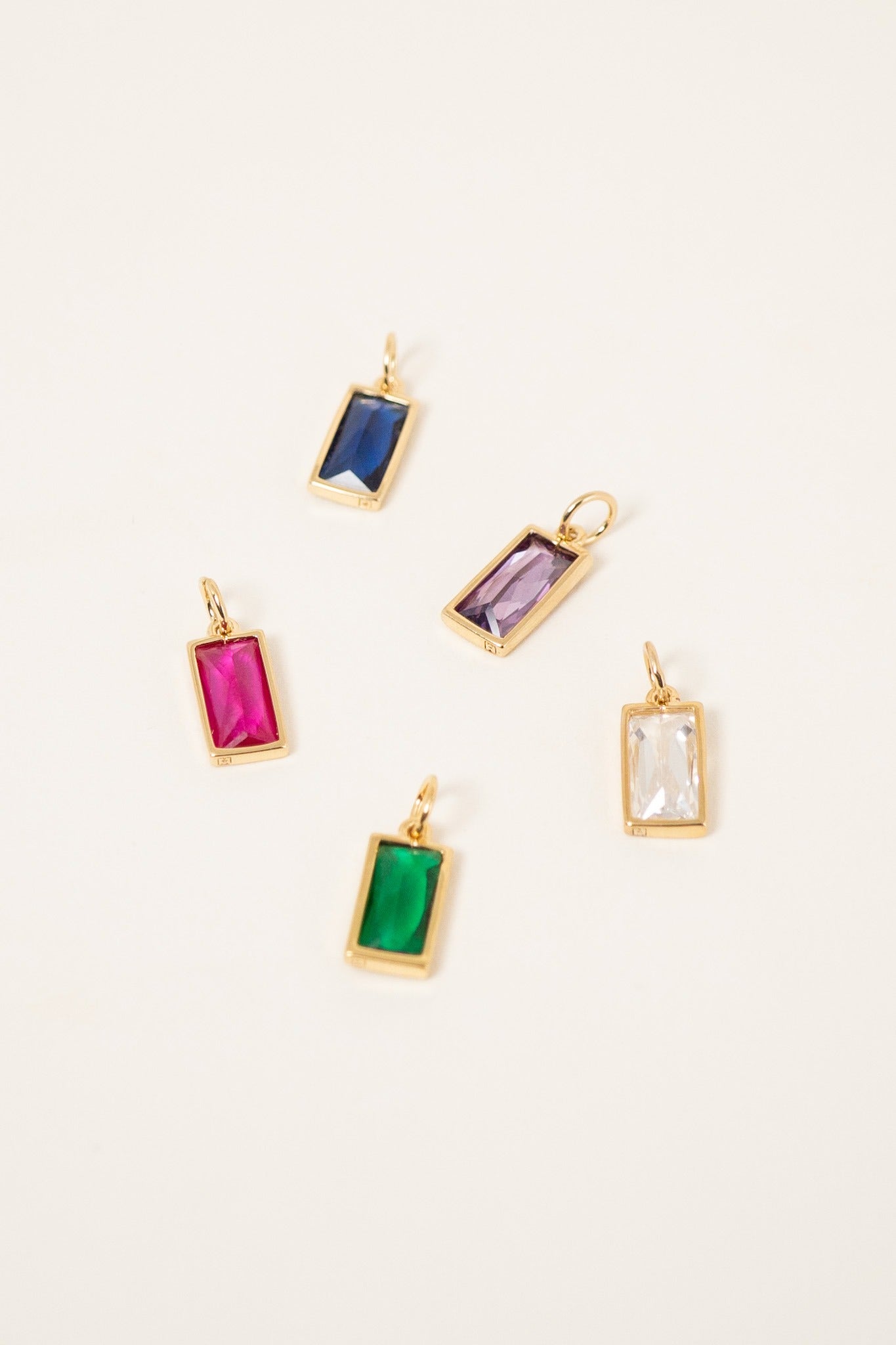 pendentif-vic-plaque-or